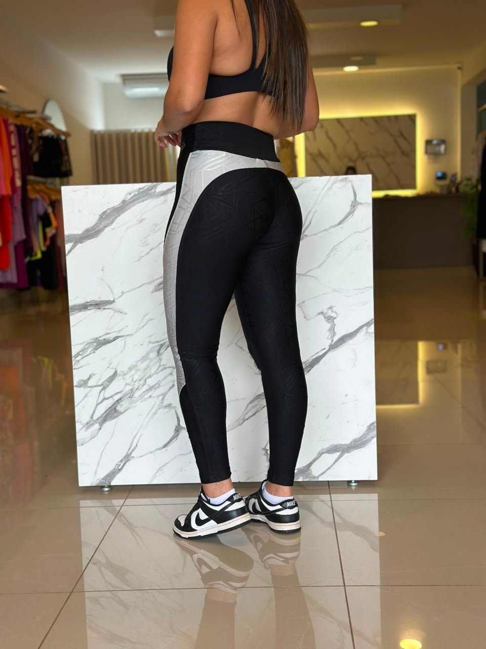 CALÇA LEGGING RECORTE LATERAL - Imagem 3